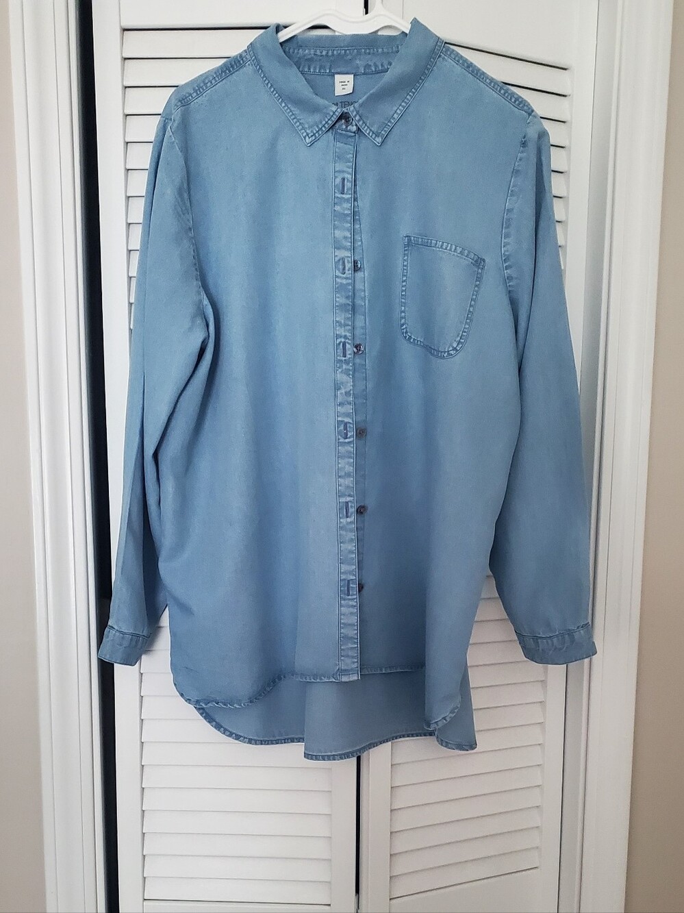 Coldwater Creek Light Blue Denim Button-Down Shirt